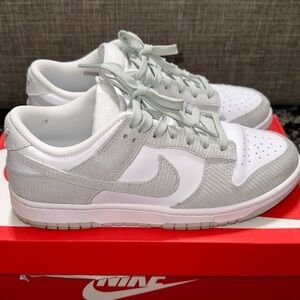 Women Nike Dunk Low